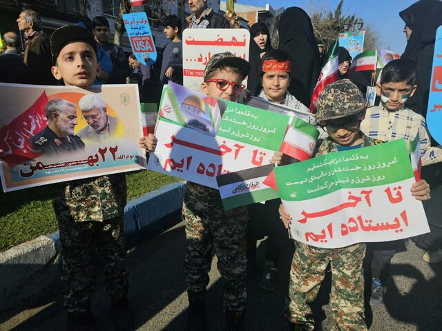 هر رای ما موجب قدرتمند تر شدن نظام می شود