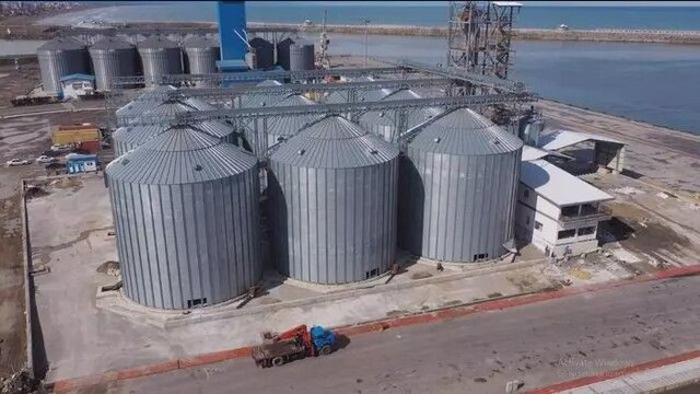 انعقاد تفاهمنامه احداث و بهرهبرداری از پایانه مکانیزه غلات در بندرانزلی