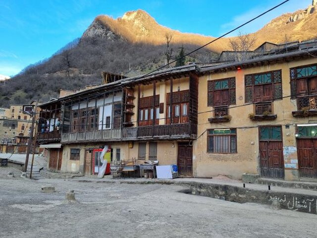 تاخیر آفتاب در شهر گلهای شمعدانی