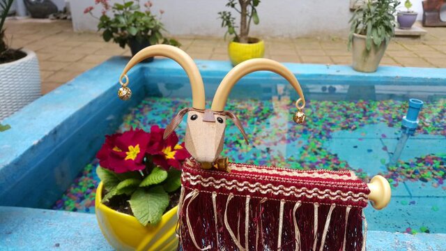 بهاریههای گیلان و سنتهای نمایشی «عروس گولی» و «تکم چی»