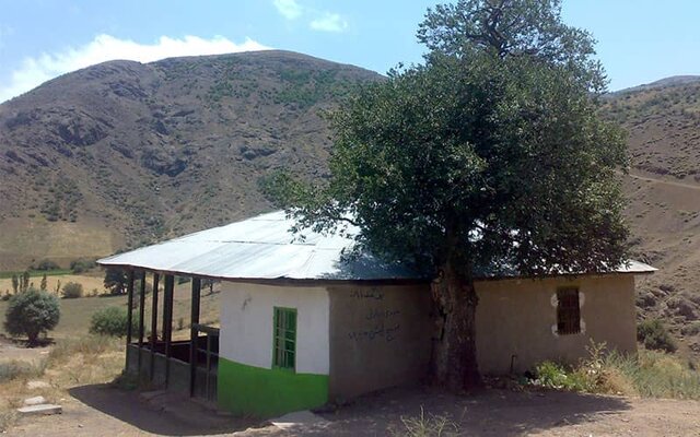 سفر به کاروانسرای جهانی تی تی خانم تا عطر کماج در جوار آبشار لونک