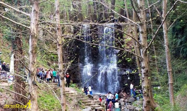 سفر به کاروانسرای جهانی تی تی خانم تا عطر کماج در جوار آبشار لونک