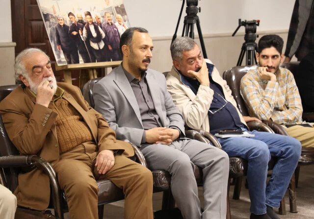 نشست صمیمی آیتالله فلاحتی با شعرای گیلان برگزار شد