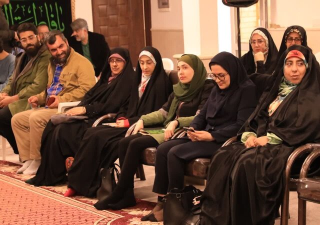 نشست صمیمی آیتالله فلاحتی با شعرای گیلان برگزار شد