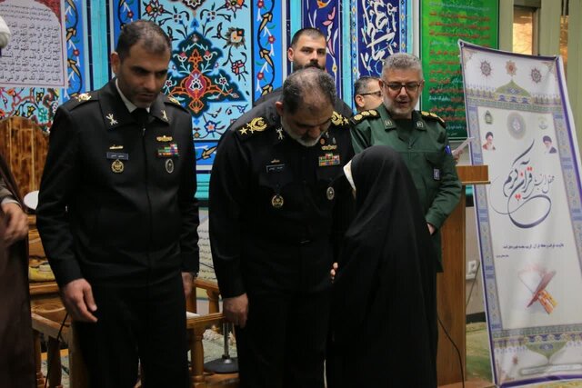 محافل قرآنی دلها را به خدا نزدیکتر میکند