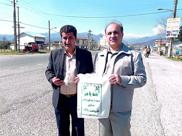 توزیع بستههای محیط زیستی در روز انس با طبیعت در ماسال