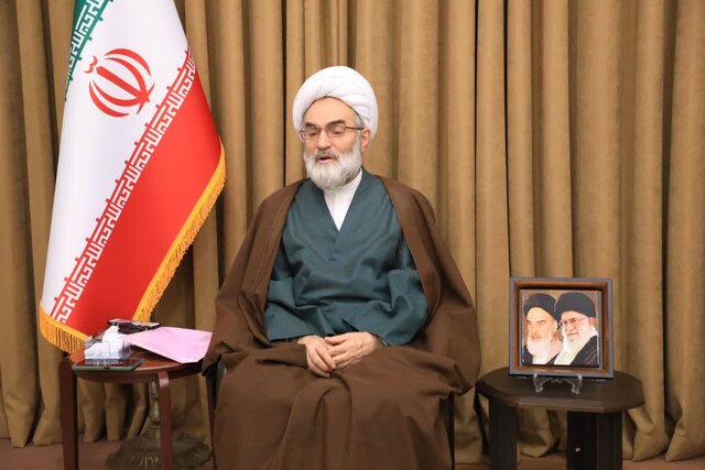 وحدت حوزه و دانشگاه نیازهای علمی کشور را برطرف میکند وحدت حوزه و دانشگاه نیازهای علمی کشور را برطرف میکند