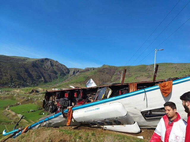 ۵ فوتی و ۱۸ مصدوم در حادثه واژگونی اتوبوس در گیلان