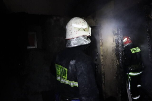 انفجار حین مهار آتش در مغازه نقاشی خودرو