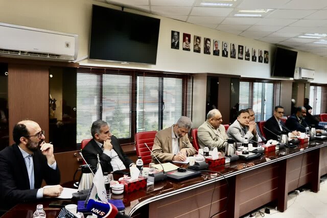 بسیج اساتید محور همدلی و همافزایی در دانشگاه باشد