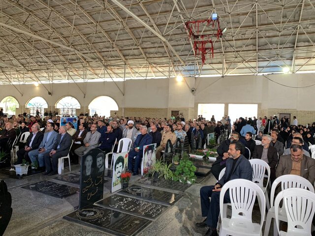 انقلاب اسلامی، هیمنه استکبار را درهم شکست