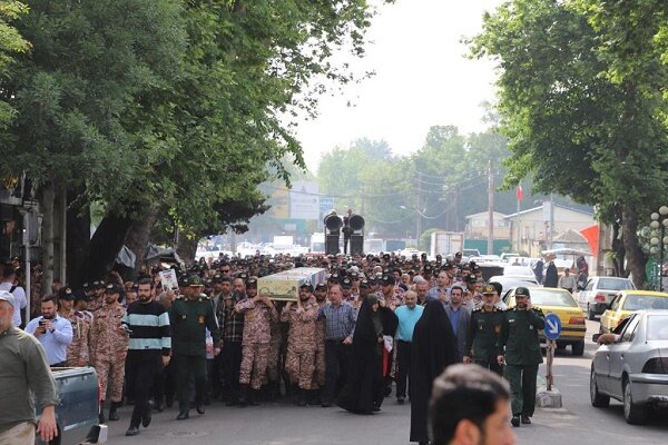 پیکر شهید «حجت کاروان» تشییع شد