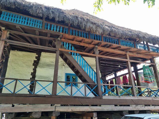 نمونهای از معماری خانههای «دارفلکی» در رشت