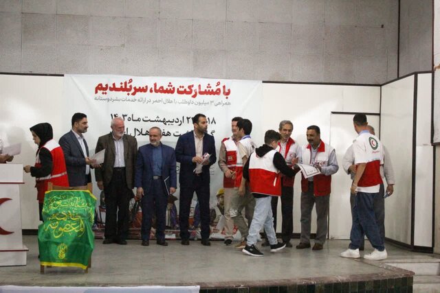 ۲ تیم دادرس بندرانزلی تجلیل شدند