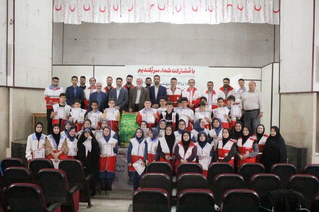 ۲ تیم دادرس بندرانزلی تجلیل شدند