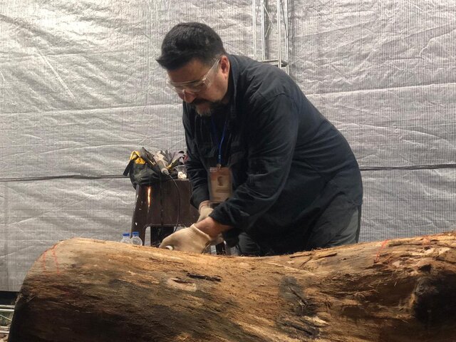 نمایش مجسمههای چوبی در لاهیجان