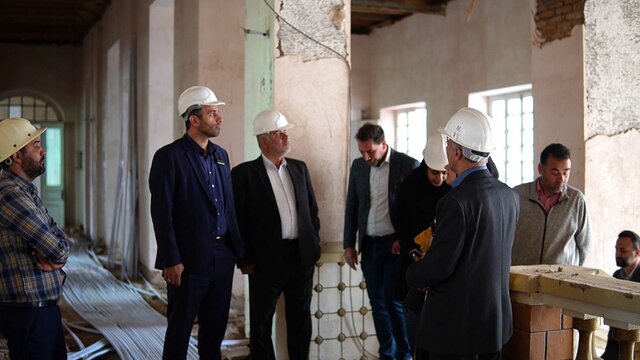 فاز دوم مرمت عمارت بلدیه رشت به نیمه رسید