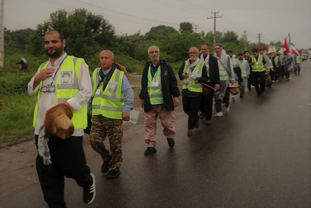 کاروان پیاده دلدادگان روحالله به لوشان رسید