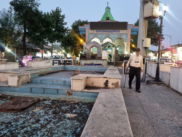 میدانی متبرک به مزار پارسایی