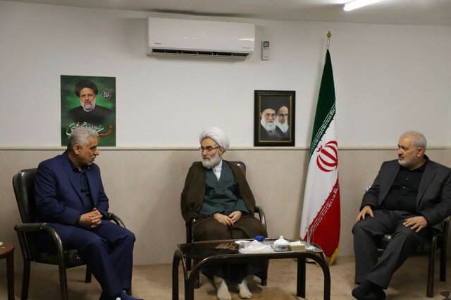 رئیس‌جمهور شهید دست مفسدان را در عرصه‌های گوناگون قطع کرد