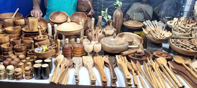 نمایشگاه عید تا عید در بندرانزلی در حال برگزاری است