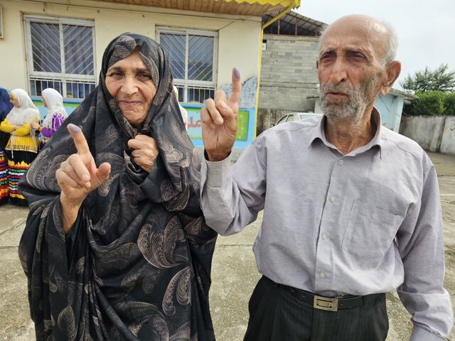 حضور گرم و پرشور مردم رودسر در شعب اخذ رأی