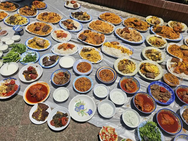 شکرگزاری کشاورزان چایجان در آیین ۲۵۰ ساله «شِیلان»