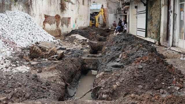 پایان لولهگذاری فاضلاب گذر خوراک رشت