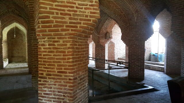 مسجد تاریخی اکبریه لاهیجان مرمت می شود