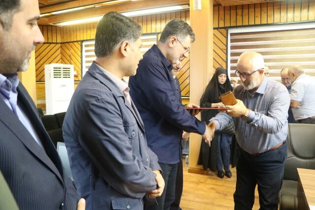 تعاونگران برتر بندرانزلی تجلیل شدند