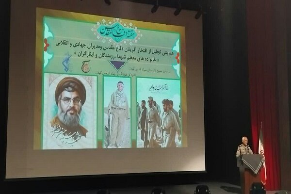 عاشورا نشان داد که خون بر شمشیر پیروز است