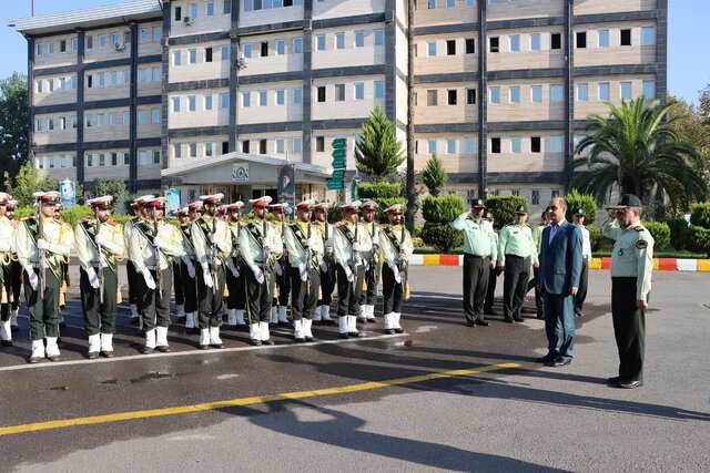 تعامل نیروی انتظامی و مردم امنیت جامعه را تضمین میکند