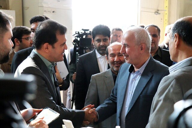 بازدید معاون رئیس جمهور از دستاوردهای شرکتهای دانشبنیان گیلان