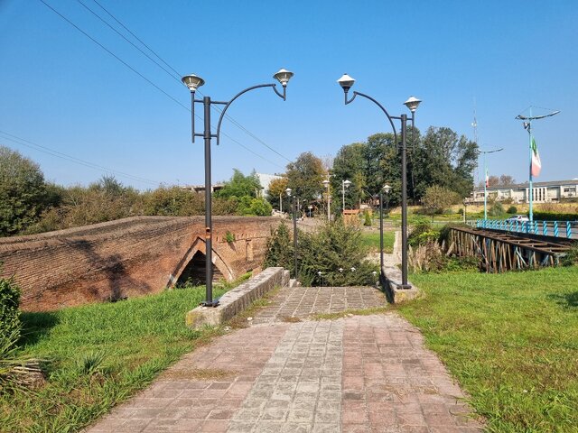 پل خشتی لاهیجان، میراثی بهجامانده از دوره کیائیان