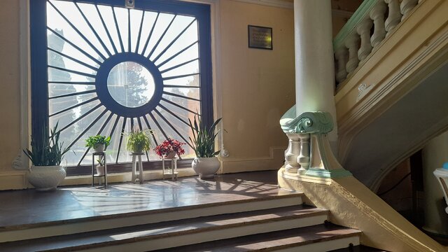 کاخموزه بندرانزلی؛ گنجینهای در دل دریا و تالاب