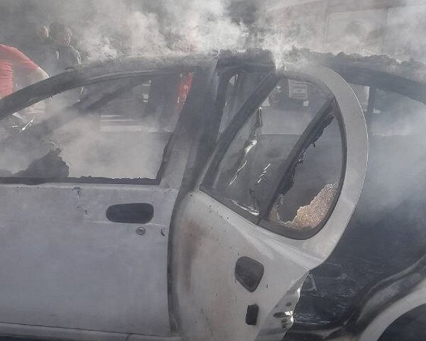 مهار آتشسوزی خودروی سواری در رشت مهار آتشسوزی خودروی سواری در رشت