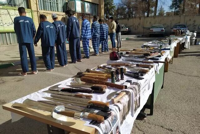 عکس آرشیوی است بازداشت و احضار ۶۷ نفر از مخلان امنیت در رشت