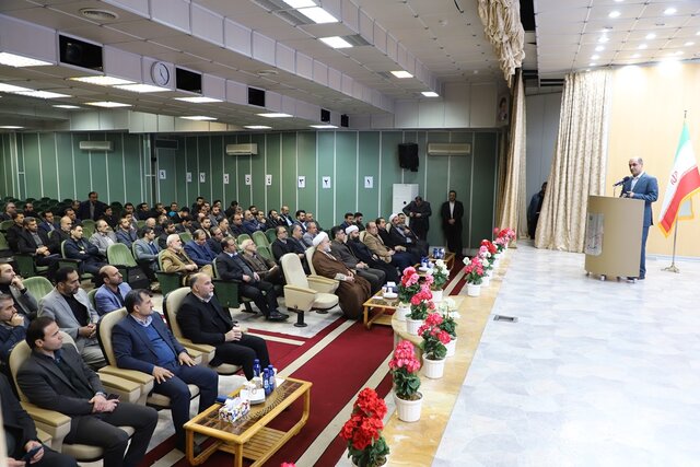 نهادها باید امکانات خود را به سهولت در اختیار دانشآموزان قرار دهند