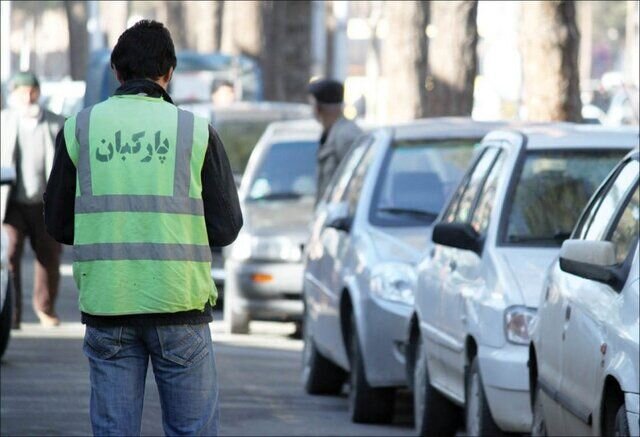 پارک‌بان‌های بندرانزلی مجوز قانونی ندارند