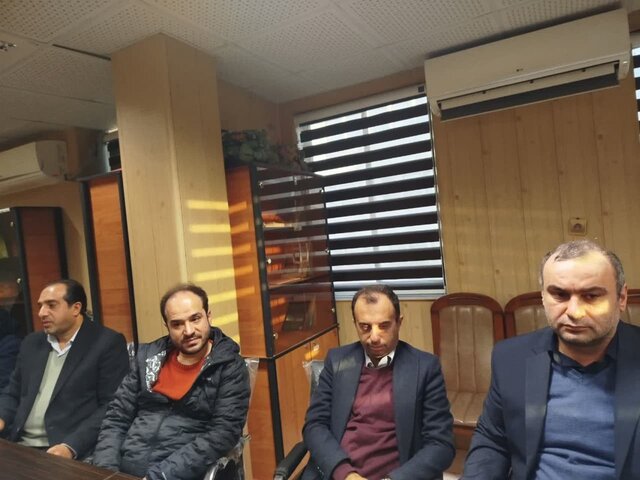 نشست هم اندیشی اعضای هیات علمی پژوهشکده محیط زیست با نماینده رشت برگزار شد