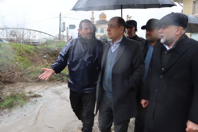 مشکل تامین ارزاق و نان وجود ندارد/پرهیز از تجمع در کنار رودخانهها برای عکسبرداری