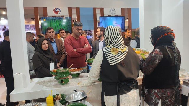 استقبال از غرفه گیلان در نمایشگاه بینالمللی گردشگری استقبال از غرفه گیلان در نمایشگاه بینالمللی گردشگری