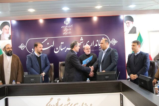 همه باید در جهت تحقق خواستهها و مطالبات مردم اقدام کنیم