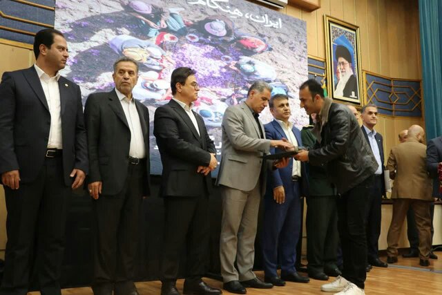 قراردادهای موقت کارگران حذف شود