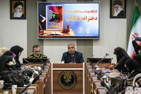 کتب سیره شهدا پیام انقلاب را به جامعه منتقل می کند