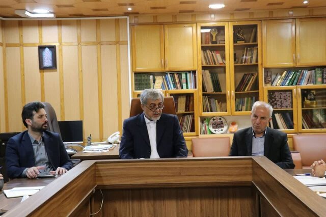انتقاد فرماندار رشت از خرید و فروش زمین‌های روستایی توسط افراد غیربومی