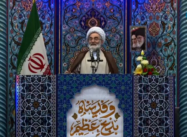 ایران همچون کوه در برابر همه زورگویان عالم می‌ایستد