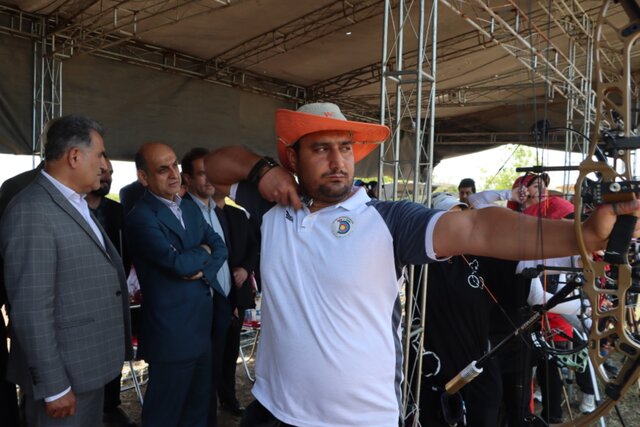 دیدار صمیمانه استاندار گیلان با کمانداران تیم ملی در آستانه کاپ آسیایی