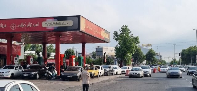 تصویر آرشیوی است روند سوخت رسانی در گیلان پایدار است