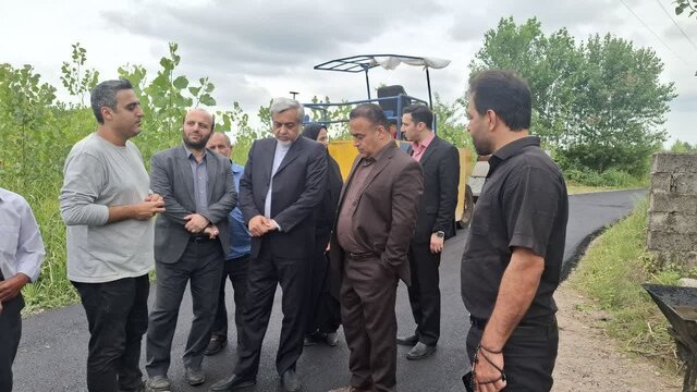 خدمت به مردم شبانهروز و بیوقفه ادامه دارد خدمت به مردم شبانهروز و بیوقفه ادامه دارد